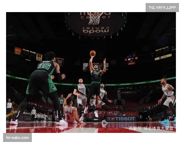 拜仁后场出球体系稳健 安东115次解围数据亮眼 拜仁后场出球体系稳健 安东115次解围数据亮眼